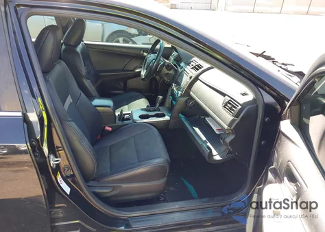 2014 Toyota Camry Se Sport z USA, uszkodzony, nr VIN 4T1BF1FK8EU829691